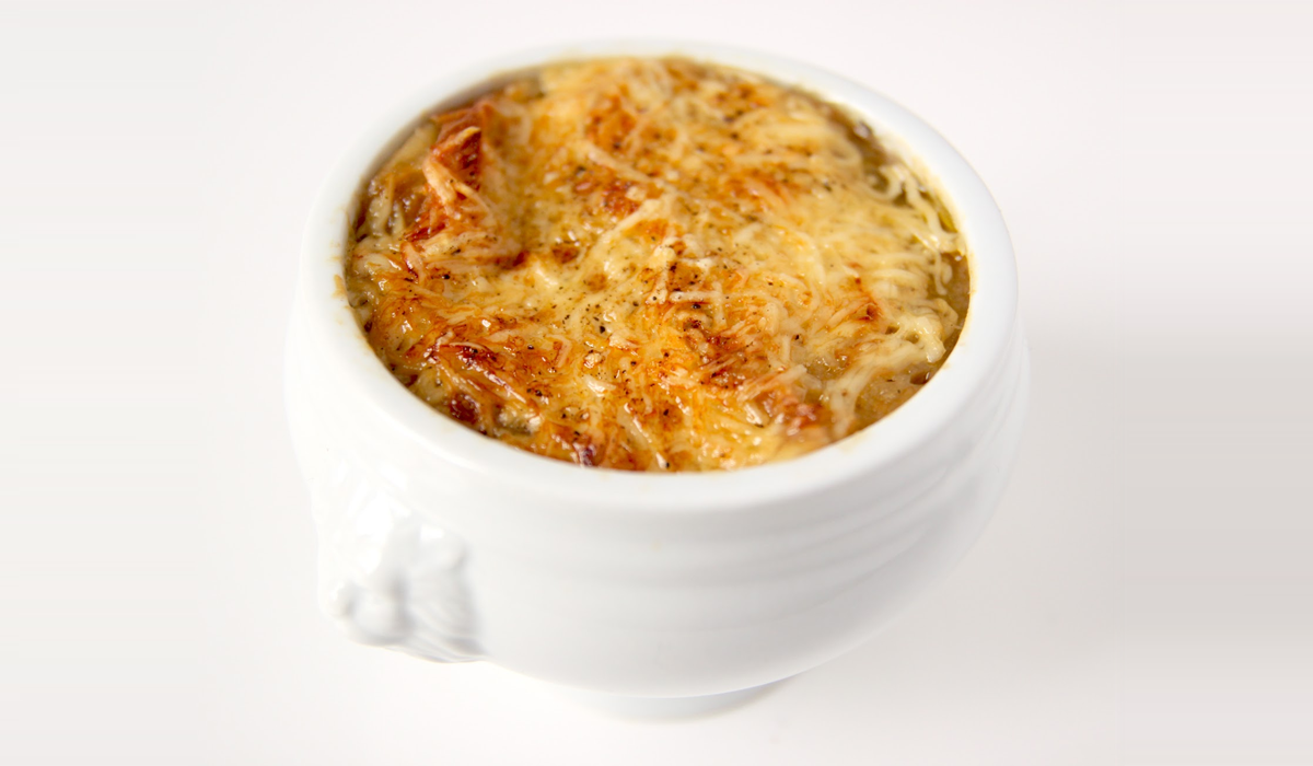 Soupe à l'oignon gratinée