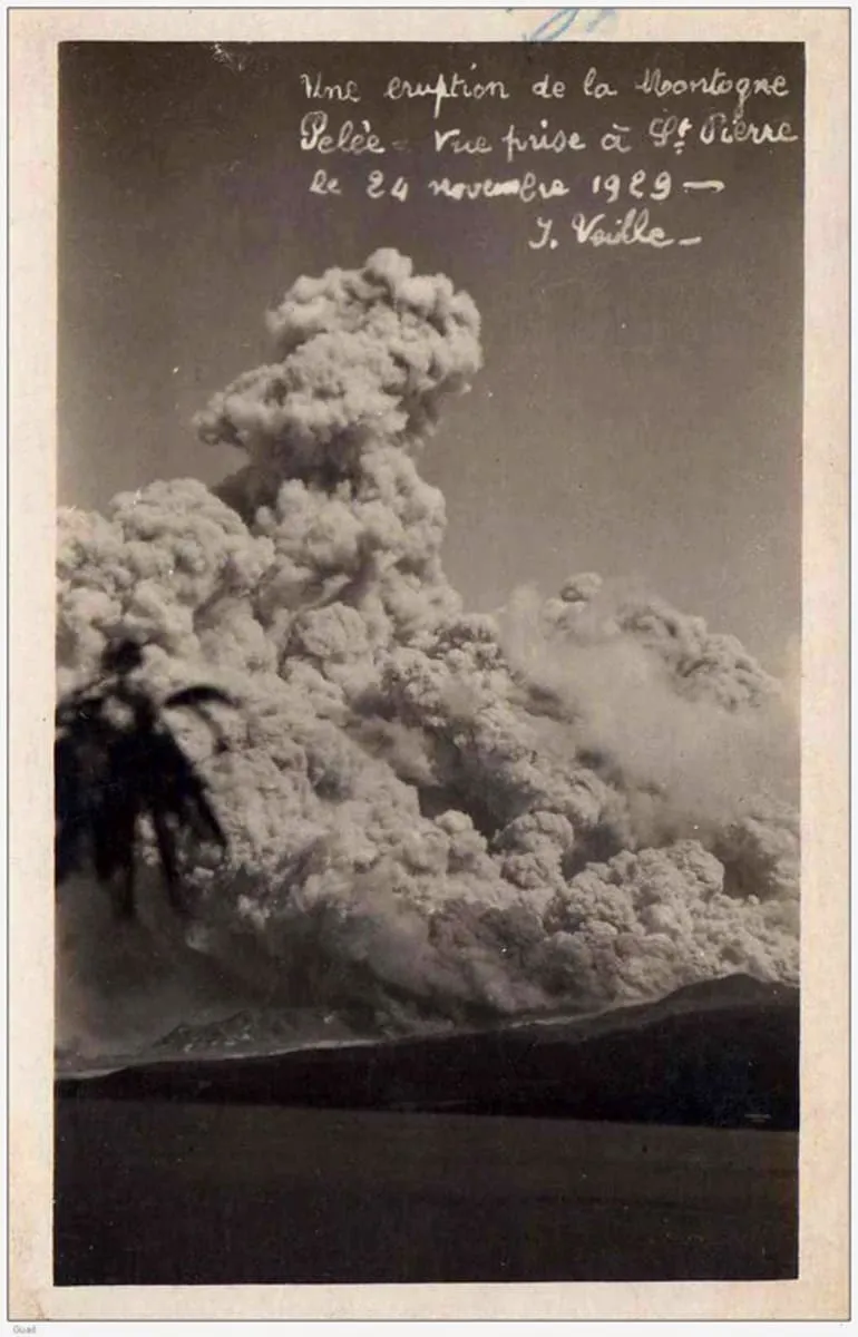 Nuée lors de l'éruption de la Montagne Pelée de 1929